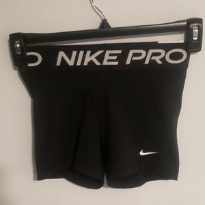 NWT Women's Small Nike Pro Dri-Fit Training Shorts
